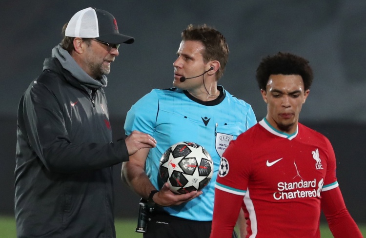 五位历史级别的传奇后卫，你认为谁才是综合实力最强的存在？